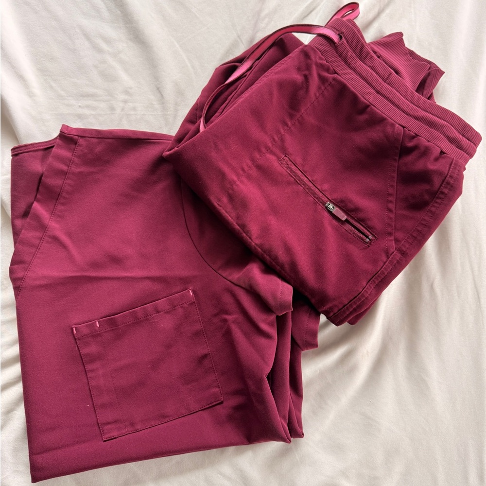 Dolan Women’s Scrub Set